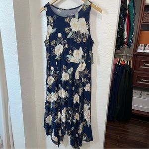 NWT Torrid Super Soft Knit Handkerchief Dress Navy Floral Size 0 POCKETS